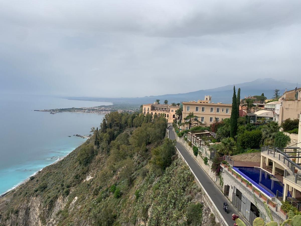 Panoramic Taormina Bay View Apartment Exterior photo